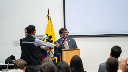 El ministro de Producción, Luis Alberto Jaramillo, durante la firma del convenio de inversión este miércoles 7 de enero del 2025.