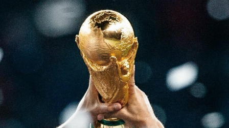 Trofeo de la FIFA que se entrega al conjunto campeón cada cuatro años. • Facebook FIFA World Cup.