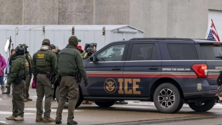 En Minneapolis se mantienen las protestas en contra de las redadas antimigrantes del ICE.