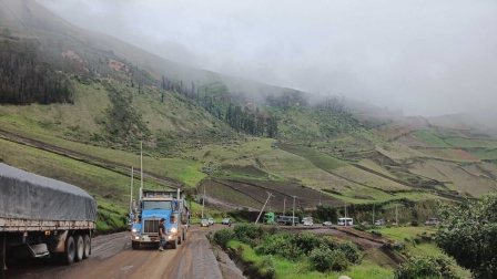 Vía Riobamba - Cuenca parcialmente habilitada tras aluvión