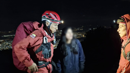 Bomberos localizaron a tres personas durante operativo nocturno.