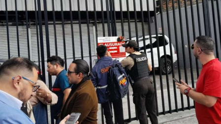 AMC clausuró una concesionaria de autos.