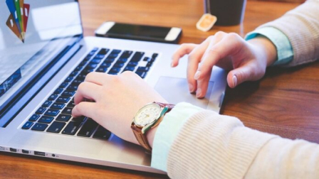 Las mujeres ecuatorianas pueden acceder a descuentos en programas de estudios en España.