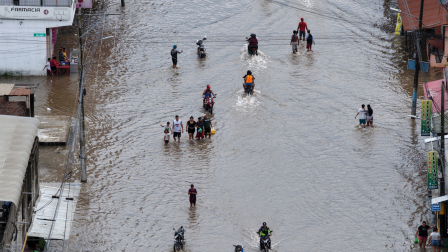 Varios sectores del cantón Milagro estan bajo el agua debido a las fuertes lluvias.