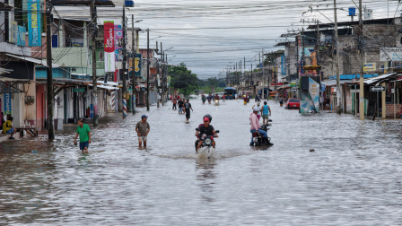 Varios sectores del cantón Milagro sufrieron inundaciones debido a las fuertes lluvias.