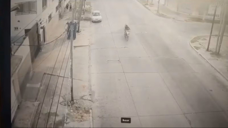 Motociclista muere tras chocar contra una soga tensada en la vía