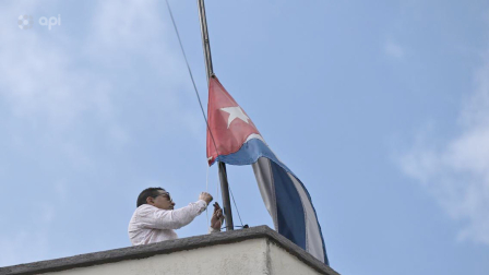 Funcionarios cubanos se retiran de la Embajada en Quito, como lo solicitó el Gobierno Nacional.
