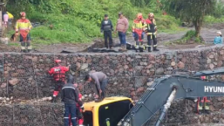 Cuerpo de Bomberos de Quito atendió la emergencia.