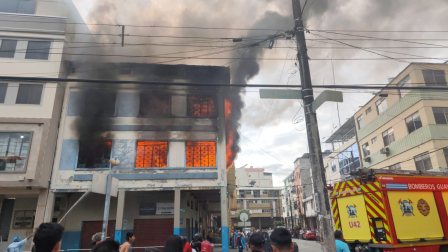 Incendio de alarma tipo en el centro de Guayaquil