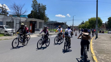 Paseo Dominical en Quito el 8M