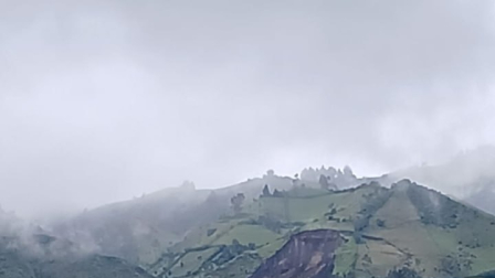 Deslizamiento de tierra en el cantón Sigchos