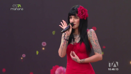 Mon Laferte de Yo Me Llamo llegó al set de esTAmañana para cantarnos las canciones mas sonadas de la artista.