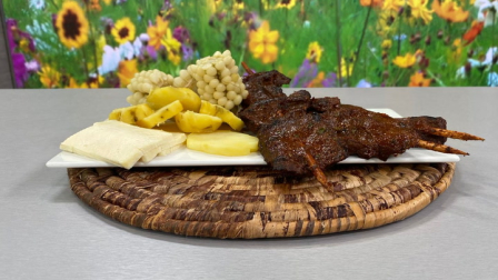 Este martes 17 de marzo del 2026 preparamos anticucho peruano, junto al chef Felipe Campana.