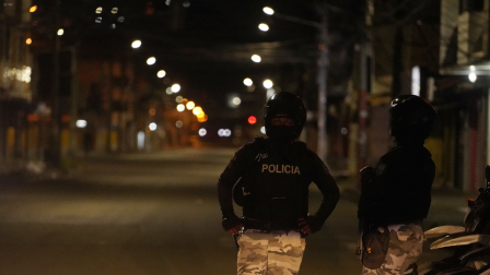 Policía y Fuerzas Armadas ejecutan recorridos durante el toque de queda.