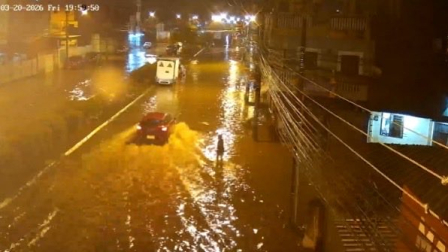 Fuerte lluvia inundó sectores en Guayaquil