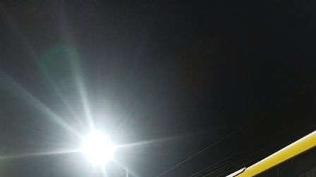 La emergencia por choque de dos buses de pasajeros se registró cerca de la media noche.