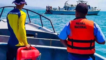 Armada salvadoreña ejecutó un operativo humanitario para rescatar a 16 ecuatorianos en altamar