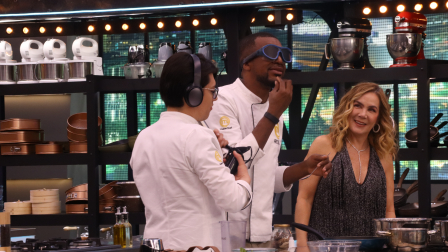 El Jose, Frickson Erazo y la chef Irene González en un reto sin sentidos.