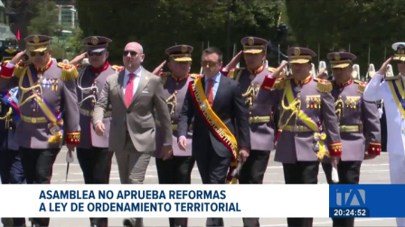 El proyecto de reformas buscaba permitir la declaración de proyectos estratégicos de vivienda por decreto presidencial de Daniel Noboa. Un reportaje de Karen Haro