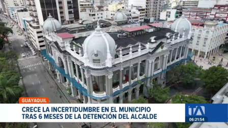 A seis semanas de la detención de Álvaraz, concejales solicitan fiscalización inmediata de los cambios que se realizan en el Municipio. Un reportaje de Jazmín Solís