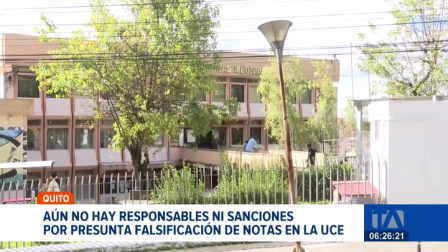 A pesar de las denuncias por la presunta falsificación de notas en la UCE las autoridades universitarias aún no establecen responsabilidades. Un reportaje de Mishell Villacís