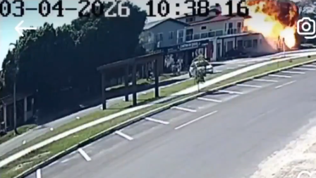 Un avión monomotor se estrelló contra un restaurante en Capão da Canoa, Brasil.