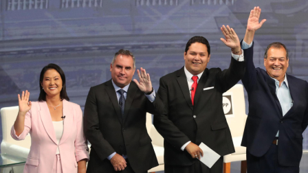 De izquierda a derecha, los candidatos presidenciales Keiko Fujimori, Rafael Belaúnde, Enrique Valderrama y Jorge Nieto, el 25 de marzo de 2026.