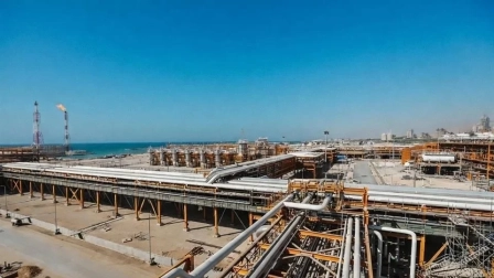 Yacimiento iraní de gas natural South Pars.