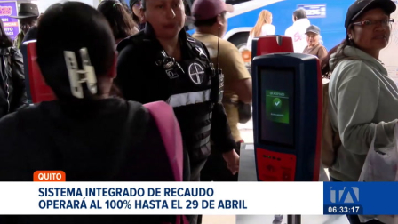 El transporte municipal prevé completar la modernización de sus cobros a finales de mes, muchos usuarios aún optan por el pago en efectivo. Un reportaje de Stephany Paz