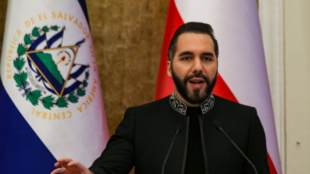 El presidente de El Salvador, Nayib Bukele, pronuncia un discurso durante una ceremonia de bienvenida en la Casa Presidencial el 30 de enero de 2026 en San Salvador, El Salvador.