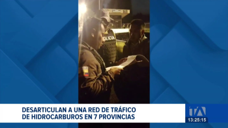 Operativos en varias provincias desarticularon una estructura infiltrada en las fuerzas de seguridad; entre los capturados constan policías y militares acusados de facilitar el robo de combustible.