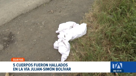 Encuentran cinco cuerpos en la vía Jujan-Simón Bolívar en Guayas. Investigaciones apuntan a que sicarios se disfrazaron de policías para cometer el crimen. Un reportaje de Paula Kuhn