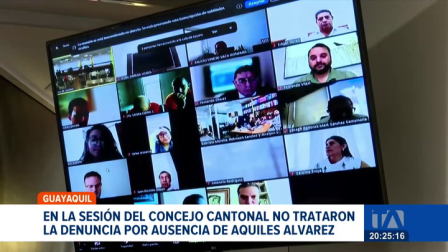 La sesión 156 transcurrió sin tratar el documento ingresado el miércoles; por su parte, concejales de la Revolución Ciudadana cuestionaron la procedencia de la denuncia presentada por un abogado particular.