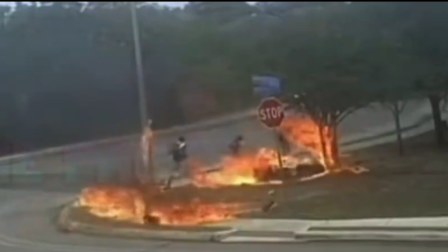 El hecho, captado en video, evidencia la magnitud del accidente y la rápida reacción que evitó consecuencias mayores.