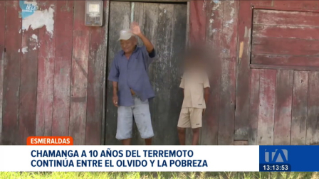 La parroquia de Esmeraldas, cercana al epicentro del sismo de 2016, aún enfrenta altos índices de pobreza; los habitantes denuncian la existencia de una infraestructura abandonada que nunca entró en funcionamiento.