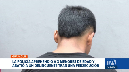La intervención de la Policía Nacional se dio luego de un asalto armado a un establecimiento; un sospechoso fue abatido durante el operativo, mientras que los adolescentes involucrados fueron puestos a órdenes de las autoridades competentes.