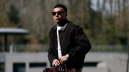 El jugador francés Kylian Mbappe llega al entrenamiento de la selección francesa,
