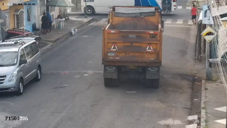 Funcionarios municipales detenidos por trafico de combustible en Guayaquil