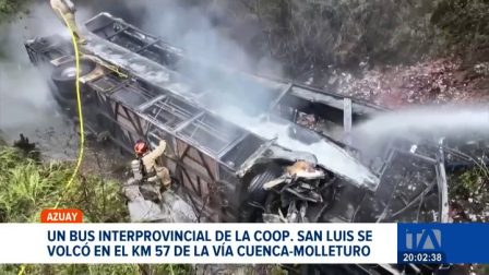 El volcamiento de una unidad de la cooperativa San Luis se registró este miércoles en el kilómetro 57 de la vía; equipos de emergencia trabajan en el rescate y traslado de los afectados tras el grave incidente de tránsito.