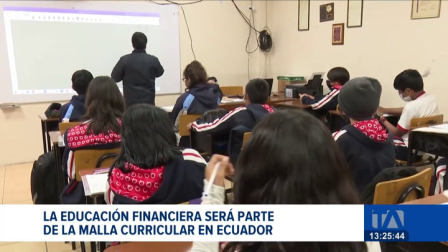 La Asamblea aprobó una ley que integra el manejo de finanzas personales en la malla curricular; el objetivo es dotar de herramientas económicas a los estudiantes de todos los niveles.