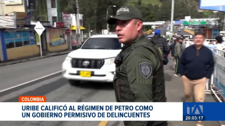 El expresidente colombiano y la candidata presidencial se movilizaron hasta el puente de Rumichaca; el encuentro político marca el inicio de una estrategia electoral basada en la tensión con Ecuador.