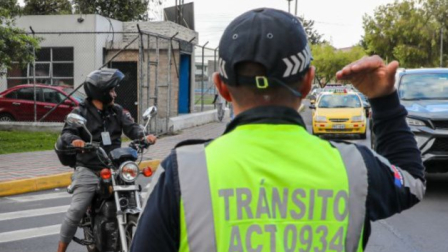 Un nuevo hecho de violencia quedó registrado en video en Quito.