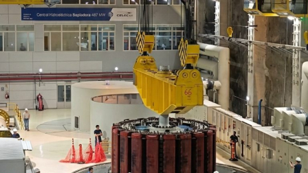 La Central Hidroeléctrica Sopladora, de 487 megavatios (MW), recuperó el 100 por ciento de su capacidad instalada, una vez que la Corporación Eléctrica del Ecuador (CELEC EP) concluyó el cambio del eje en la unidad de generación Nro. 2, que tiene una potencia de 162,3 (MW).