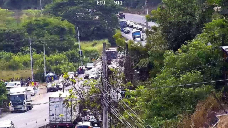 Debido al siniestro de tránsito en Cerecita, vía a la Costa, se registra congestión vehicular en el sector.