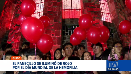 En el marco del Día Mundial de la Hemofilia, el Panecillo se iluminó de rojo para visibilizar esta condición. Pacientes piden acceso a tratamientos. Un reportaje de Ismenia Solórzano