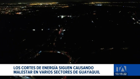 Sectores de Guayaquil, Daule y Manta reportan interrupciones del servicio este lunes; la crisis energética se extiende a otras provincias tras un fin de semana de suspensiones.