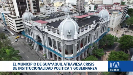 La conducción del el Municipio de Guayaquil se divide entre tres perfiles. La denuncia para remover a Álvarez avanza a instancias legales. Un reportaje de Astrid Singre
