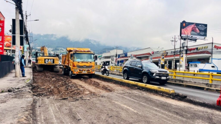 Los trabajos en la avenida Oswaldo Guayasamín ocasionan cierres en Cumbayá.