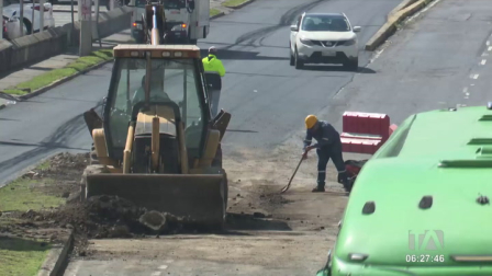 Los trabajos de rehabilitación vial en la Av. Oswaldo Guayasamín generaron tráfico vehicular. Conductores exigen presencia de agentes de tránsito. Un reportaje de Juan Miguel Rodríguez