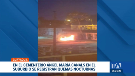 En el suburbio de Guayaquil alertan sobre quemas nocturnas dentro del cementerio municipal. Se conoce sobre la incineración de basura y restos de ataúdes. Un reportaje de Camila Guevara